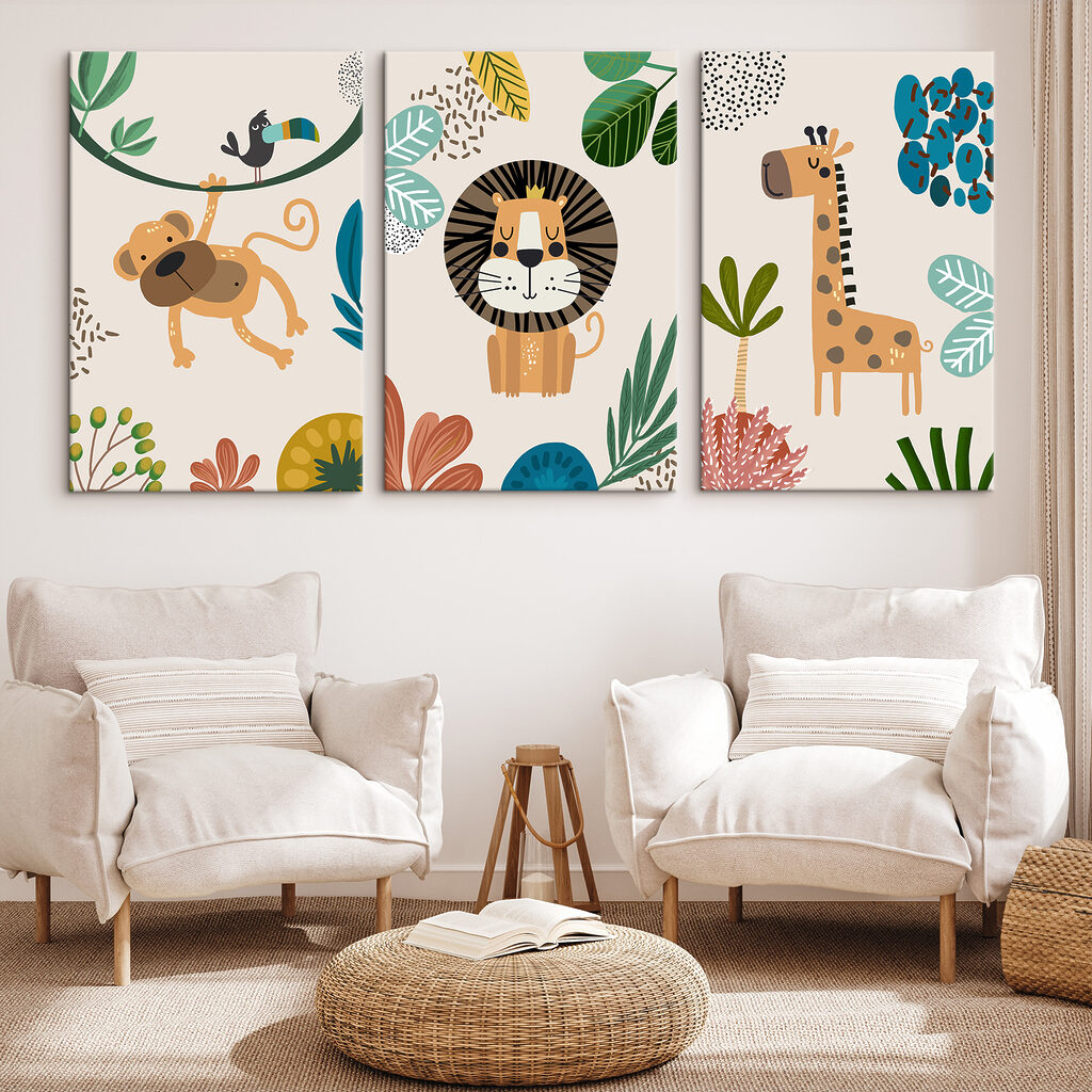 Leeuw met een kroon en bladeren in een interieur