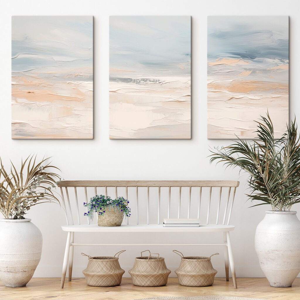 Een reeks schilderijen van een strand — interieur 2