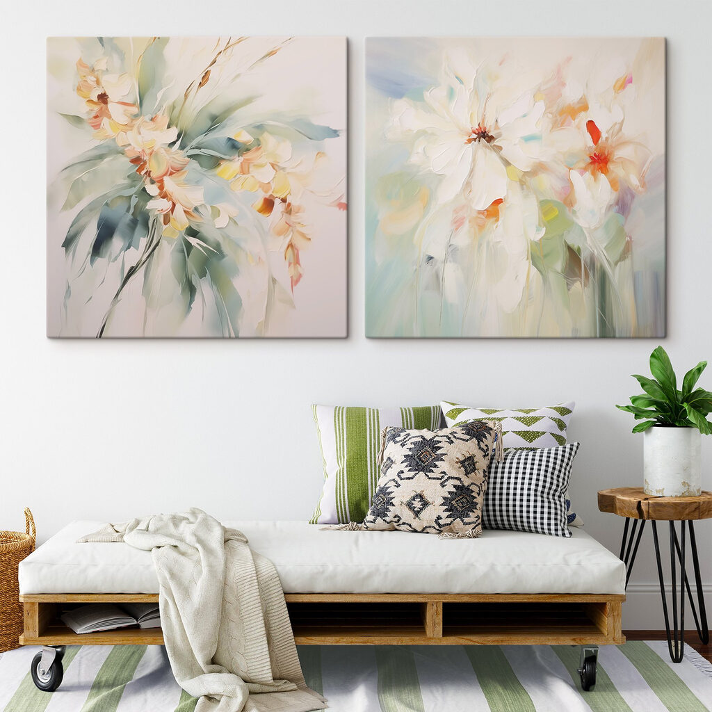Twee schilderijen van bloemen op een witte ondergrond — interieur 1