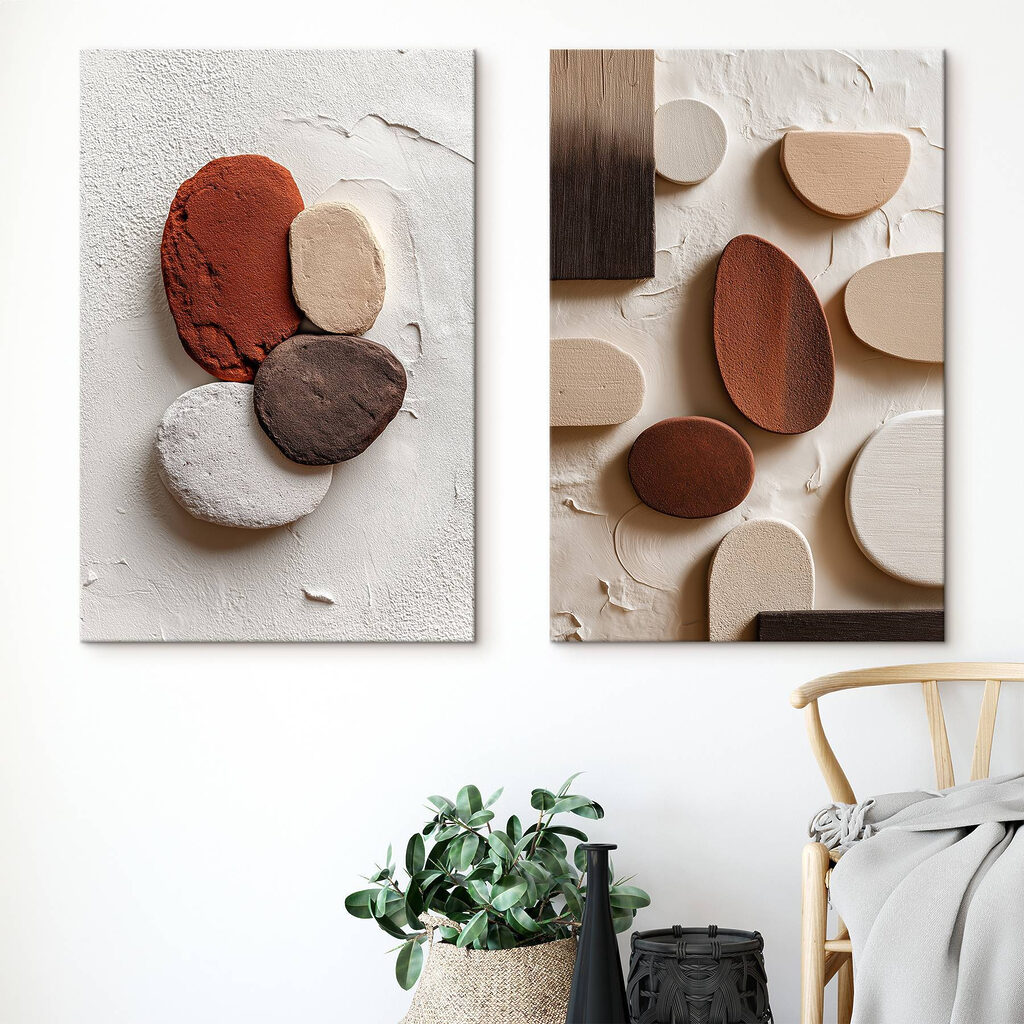 Organische vormen in aardse tinten in een interieur