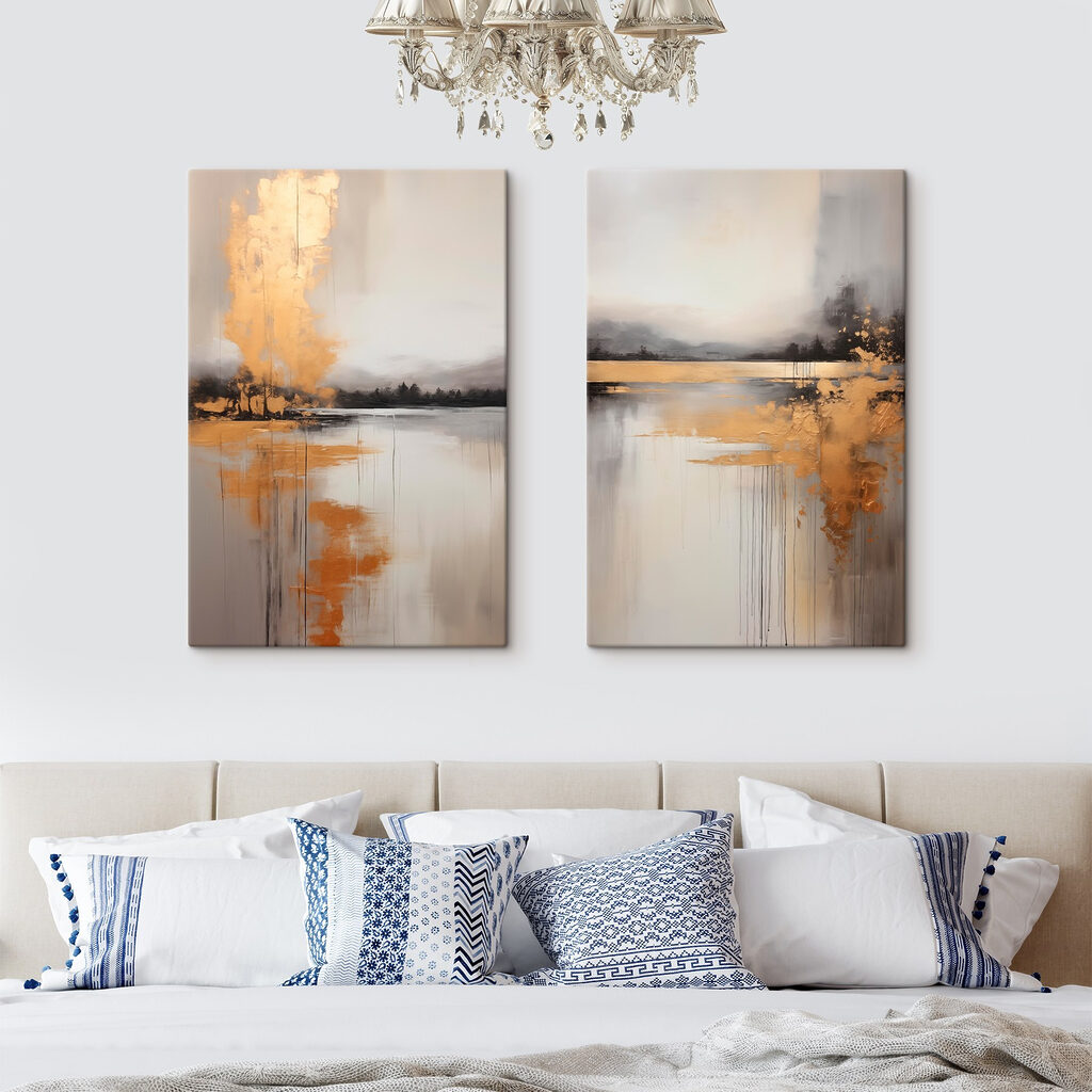 Schilderij van een meer en een mistig landschap in een interieur