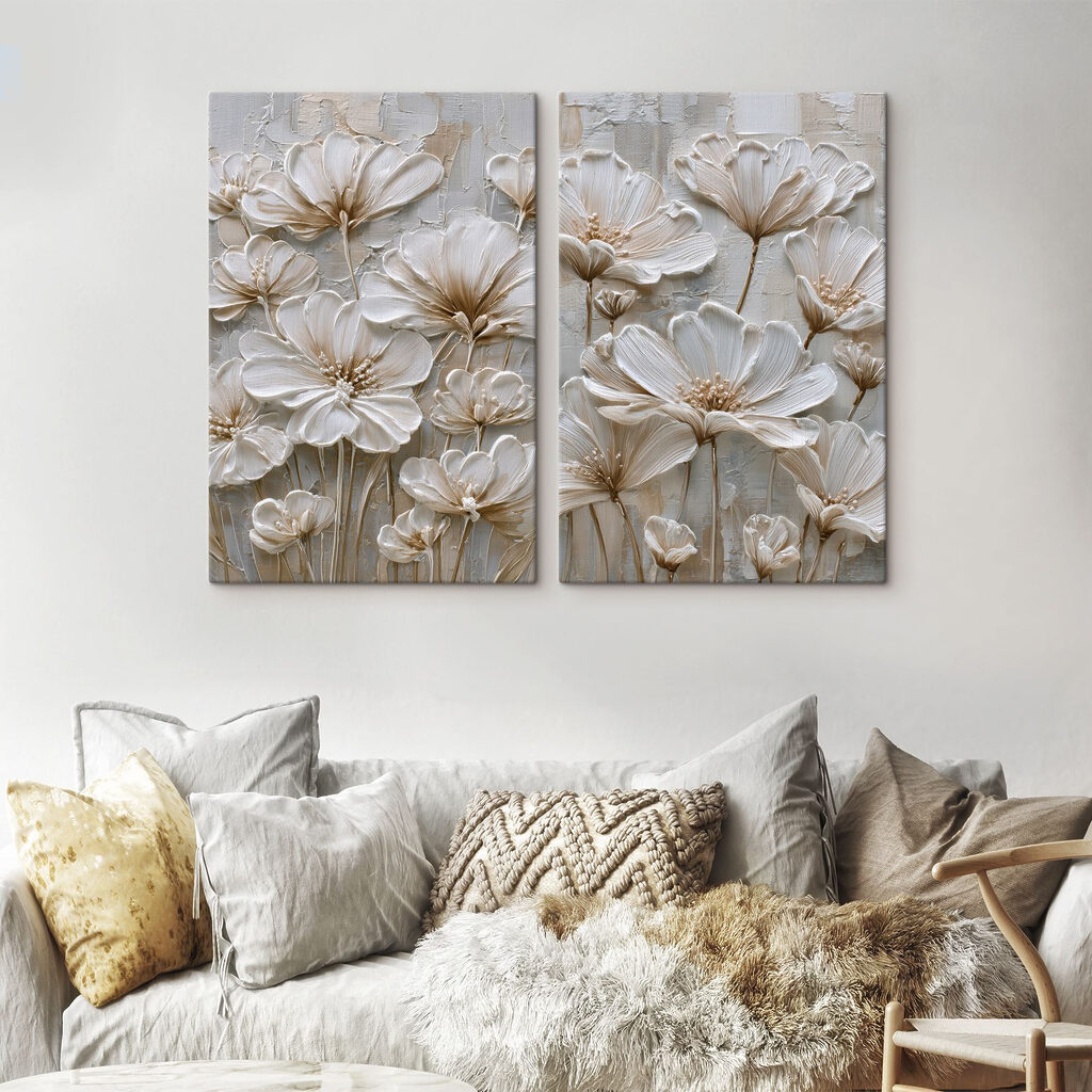 Verfijnde bloemen in zachte tinten in een interieur