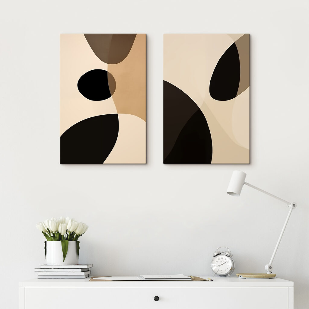 Abstracte vormen in neutrale tinten in een interieur