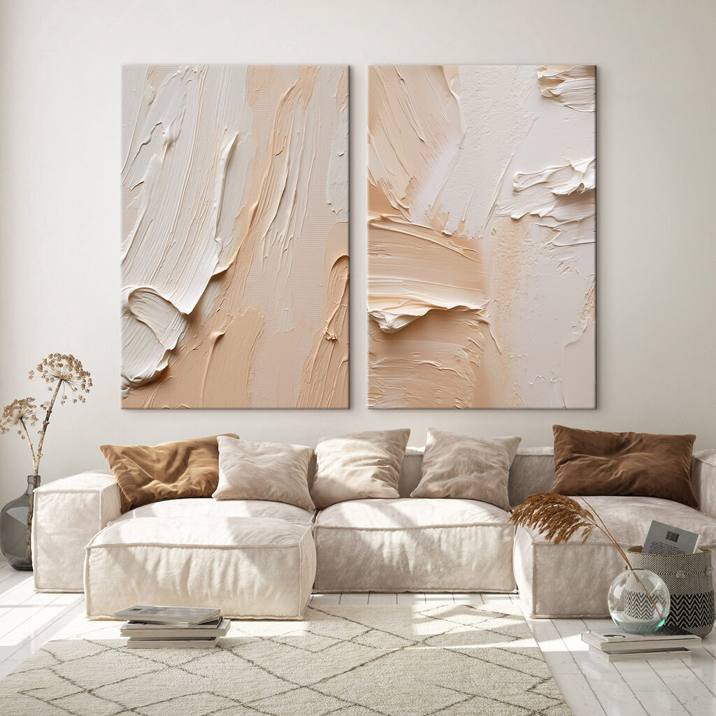 Abstracte penseelstreken in zachte tinten in een interieur