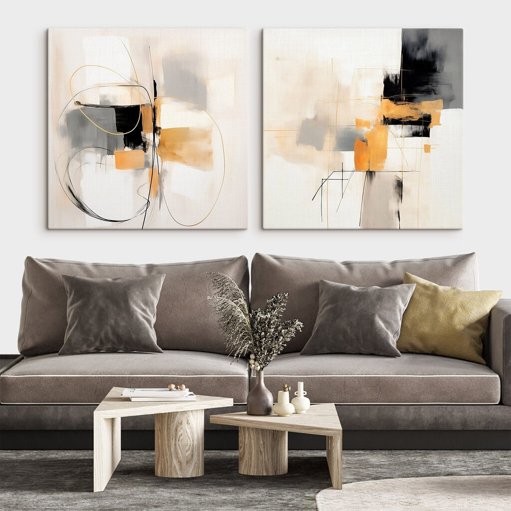 Twee schilderijen in verschillende kleuren in een interieur