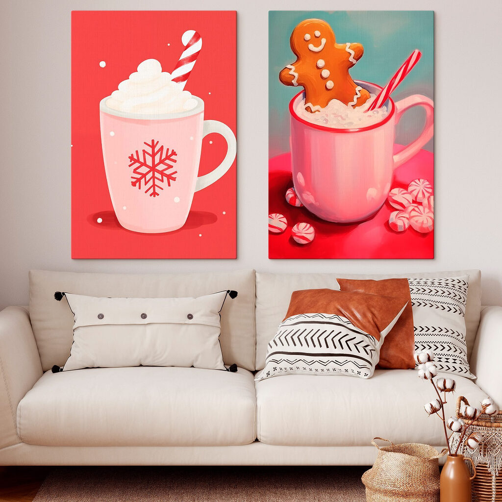 Een paar mokken warme chocolademelk en een peperkoekmannetje in een interieur