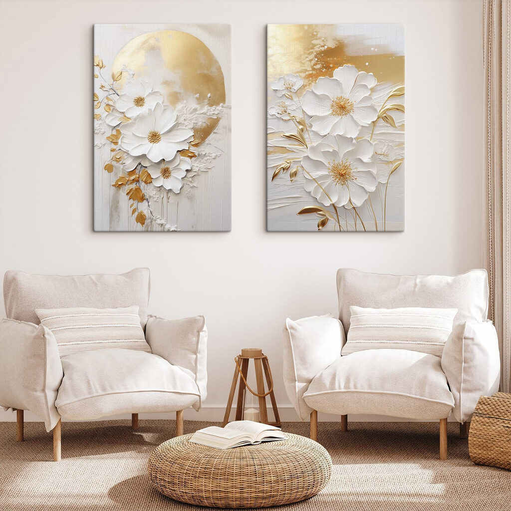 Schilderij van bloemen en een maan in een interieur