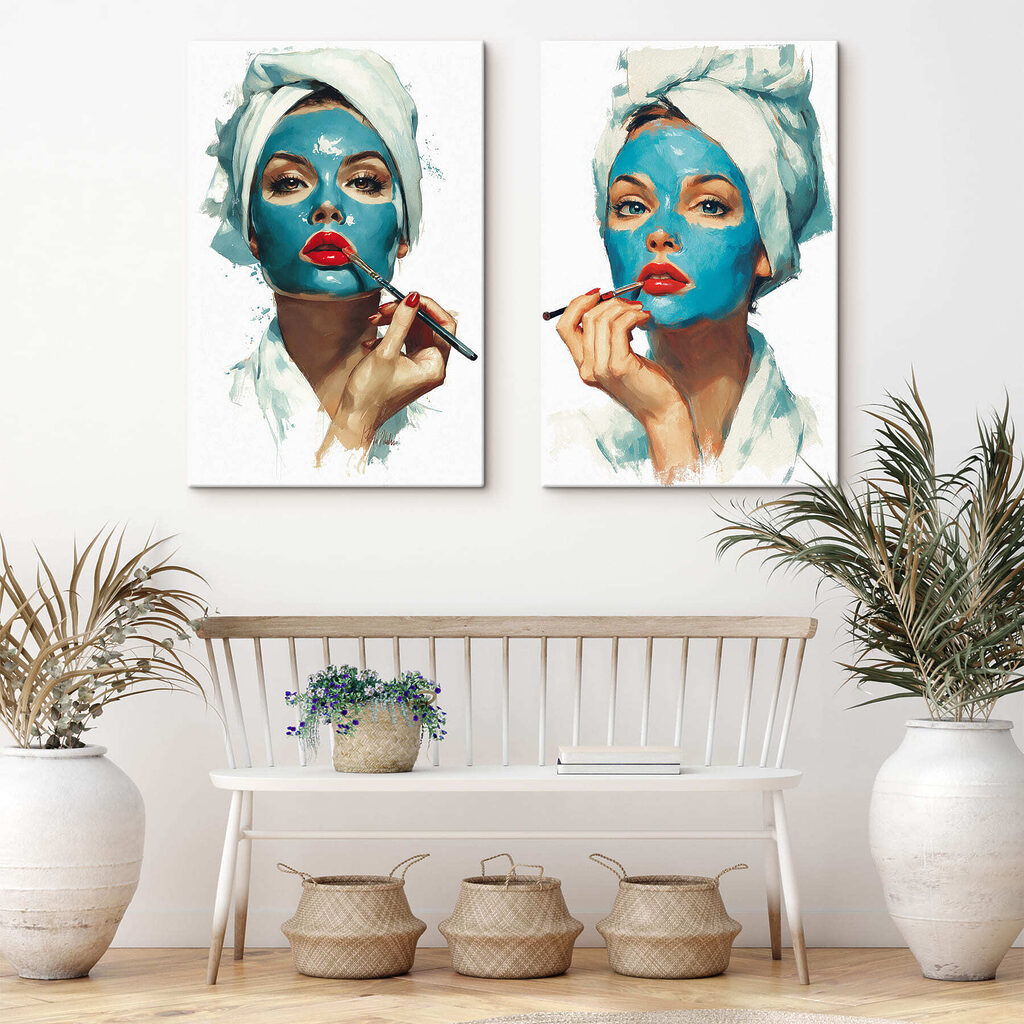 Collage van een vrouw die een blauw masker aanbrengt — interieur 1
