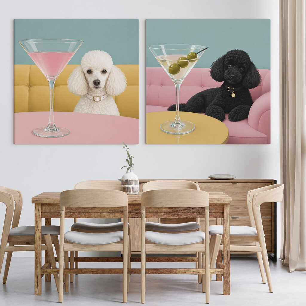 Hond die aan een tafel zit met een martiniglas — interieur 1