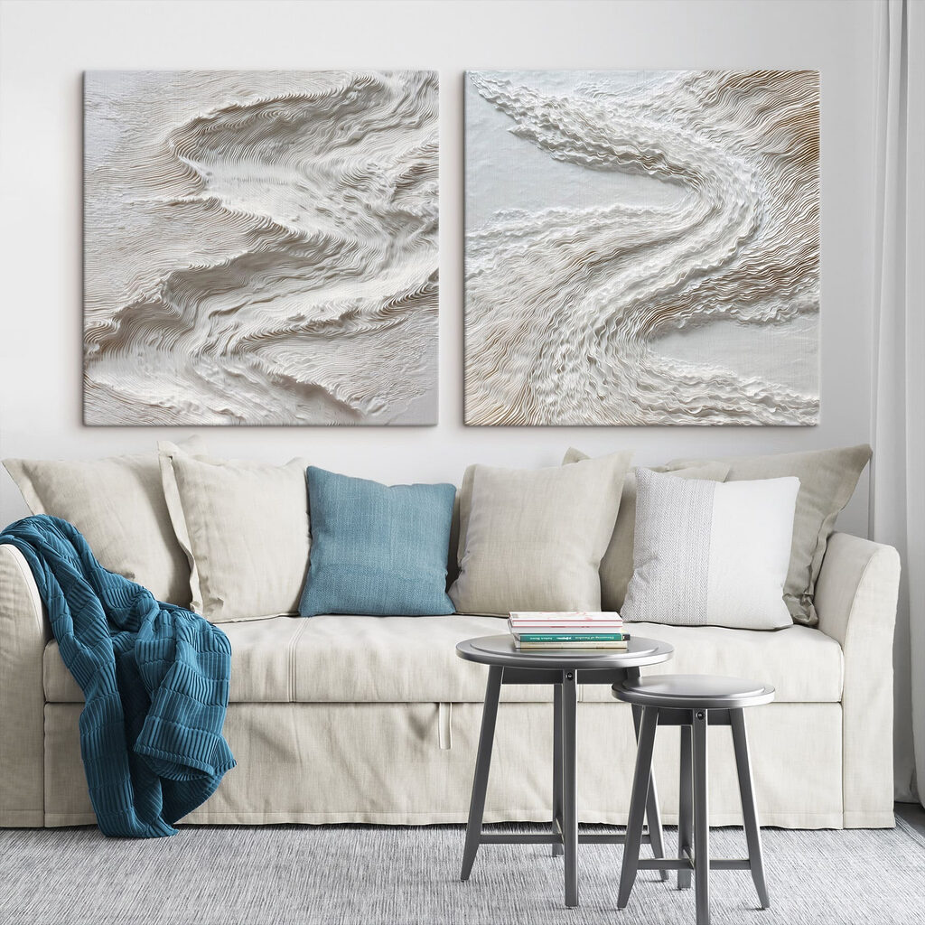 Wit en grijs oppervlak met golvende lijnen in een interieur