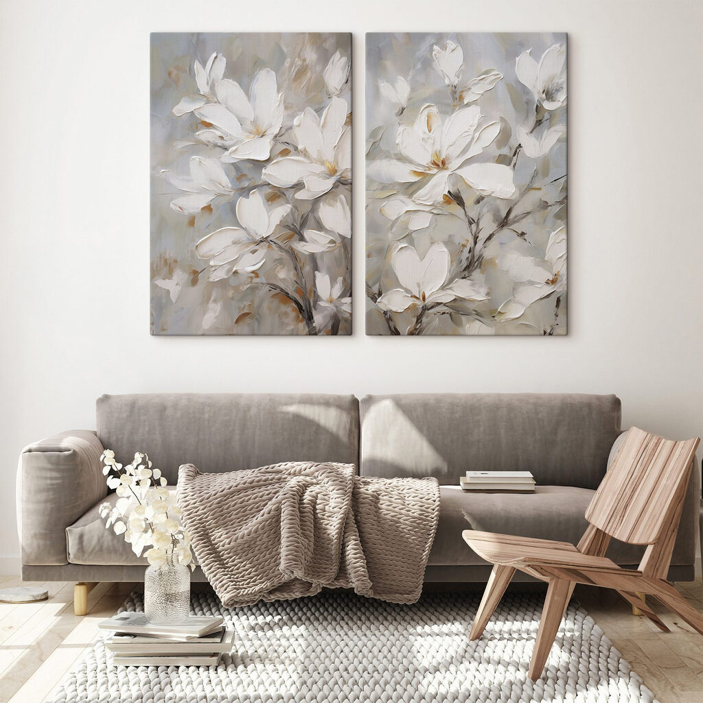 Schilderij van bloemen op doek in een interieur