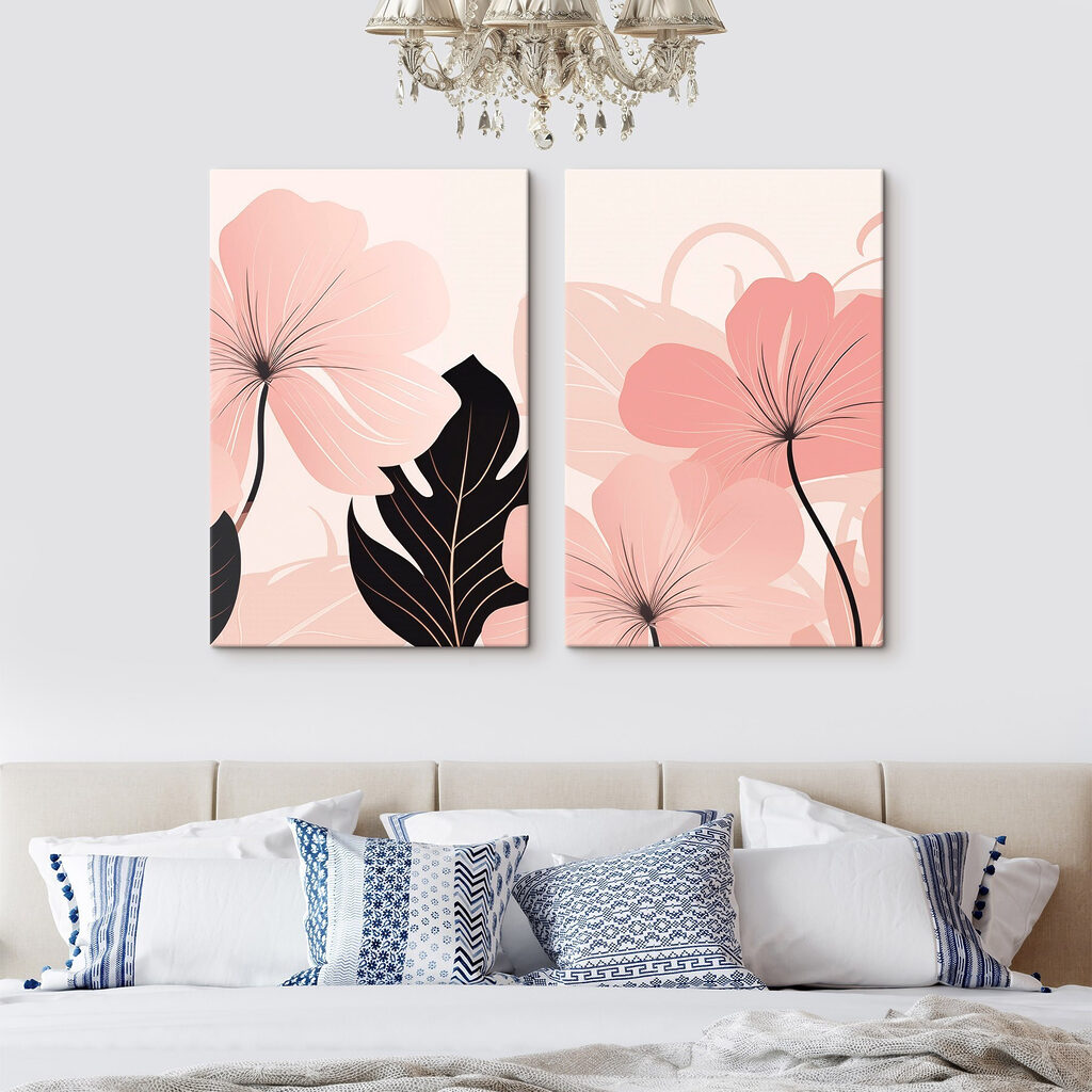 Zachtroze bloemen met opvallende bladeren in een interieur