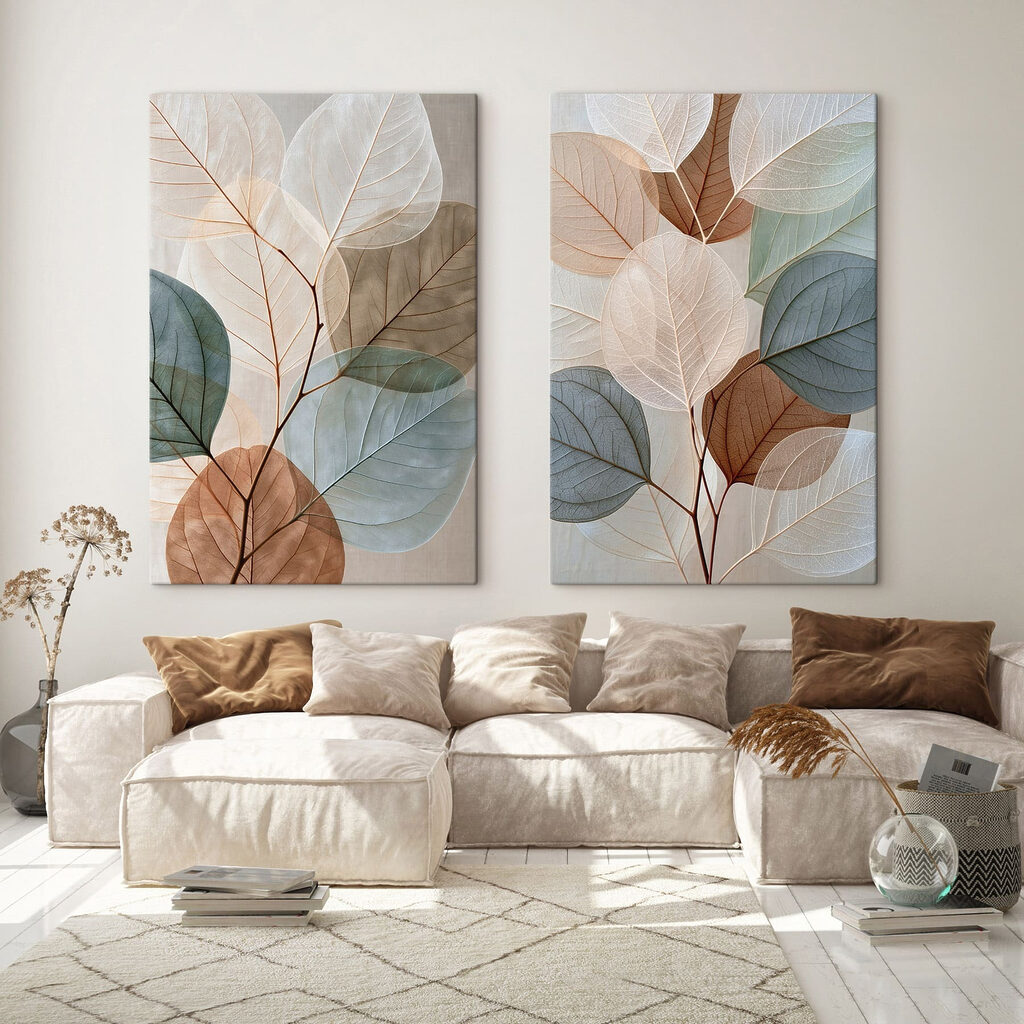 Fijne blaadjes in zachte kleuren in een interieur