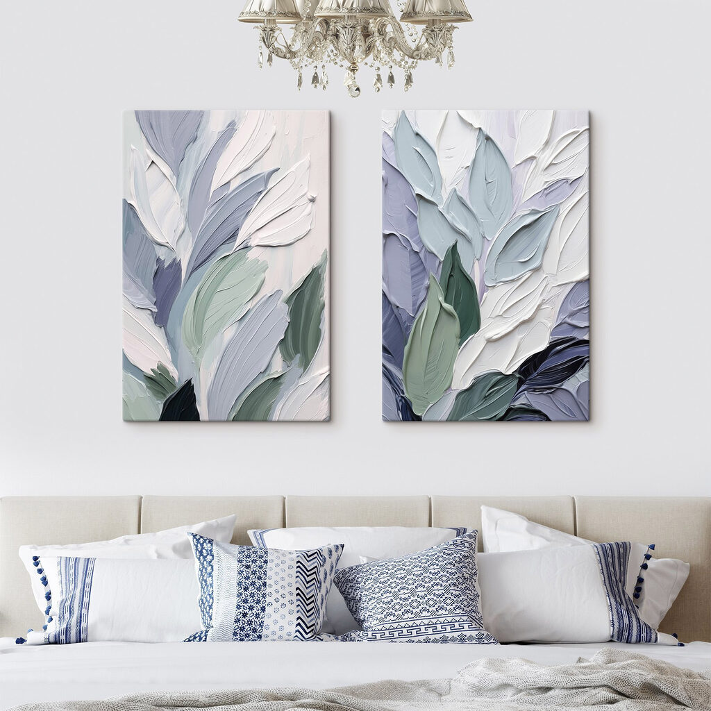 Abstracte bladeren in een zacht kleurenpalet in een interieur