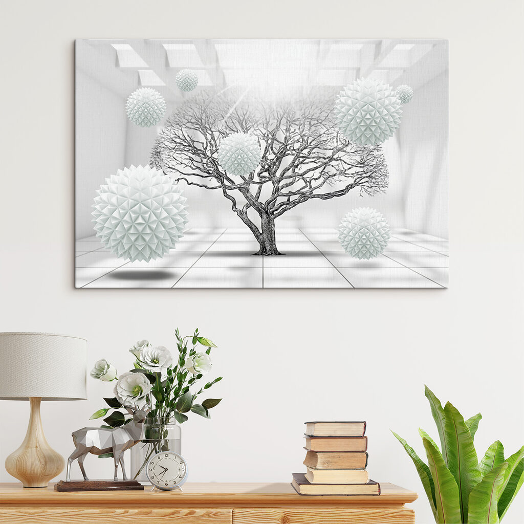 Boom met witte ballen die in de lucht zweven in een interieur