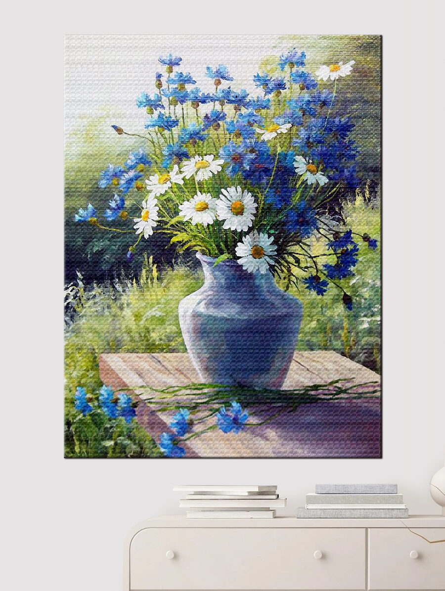 Blauw boeket op tuintafel — interieur 2