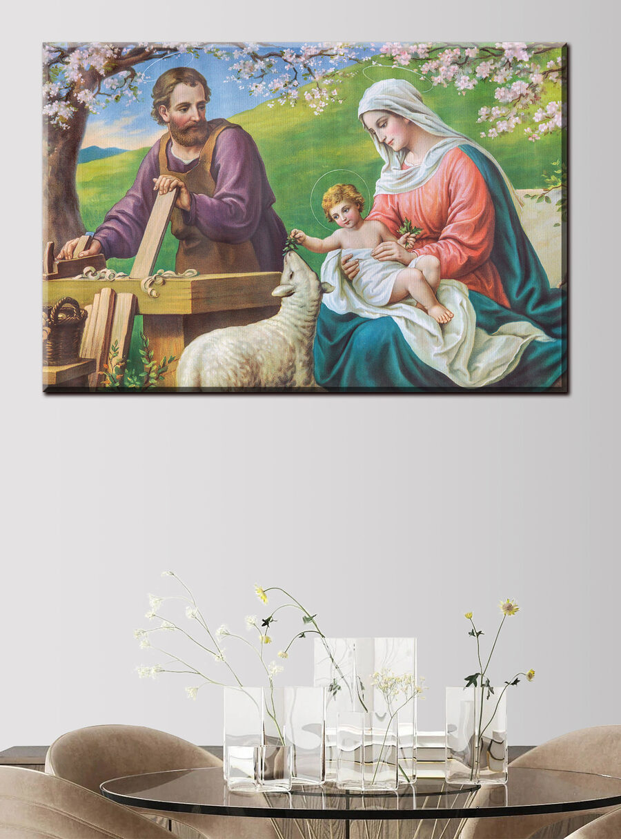 Een gezin onder bloesem in een interieur