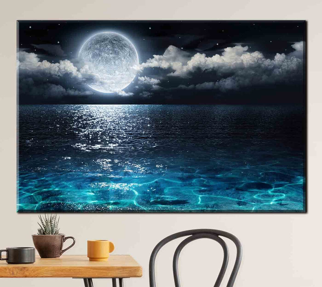 Maanlicht op fonkelend water — interieur 1