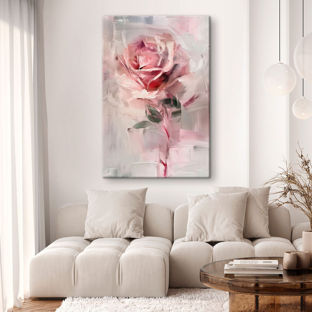 Roze roos tussen verfvlakken — interieur 1