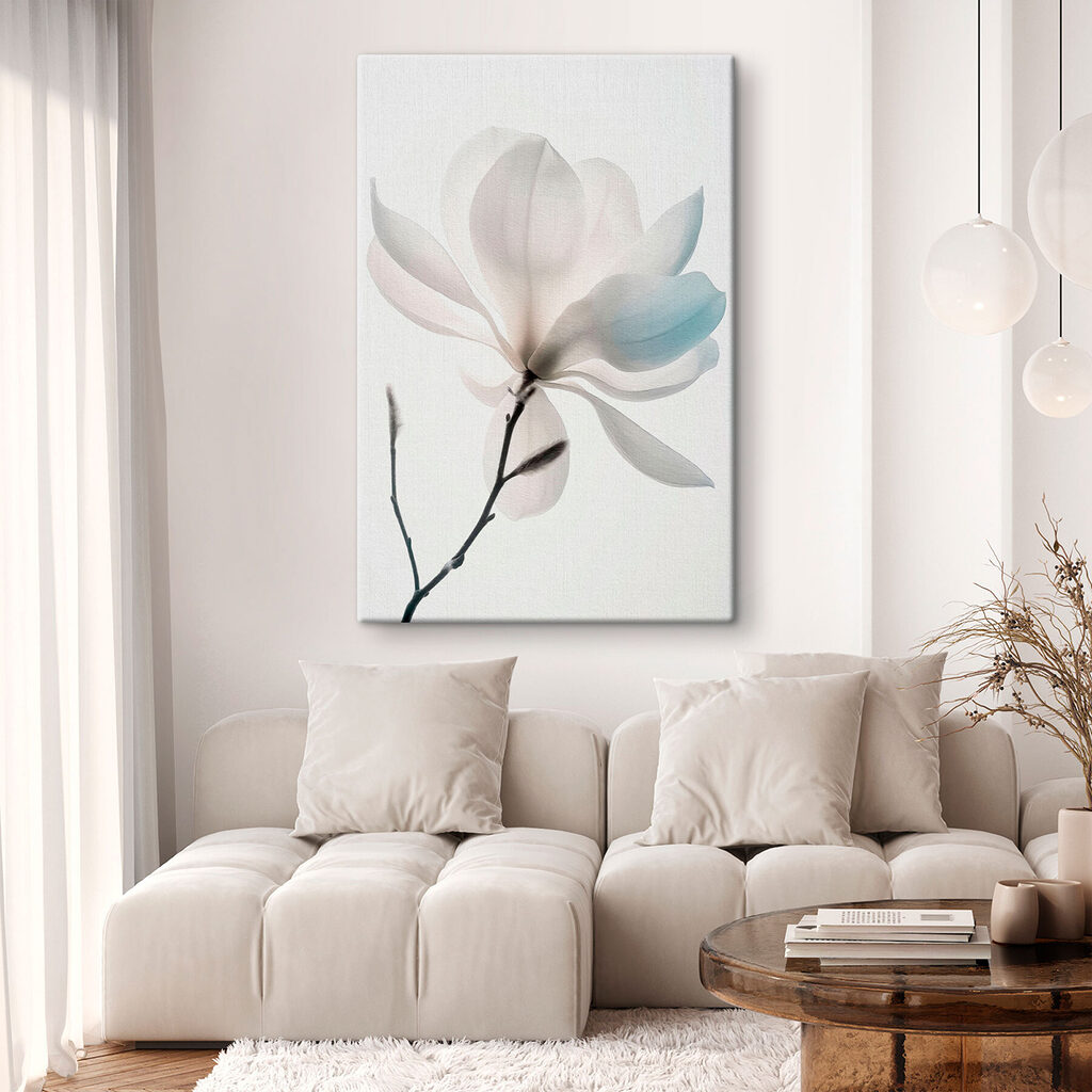 Een witte magnolia bloeit — interieur 1