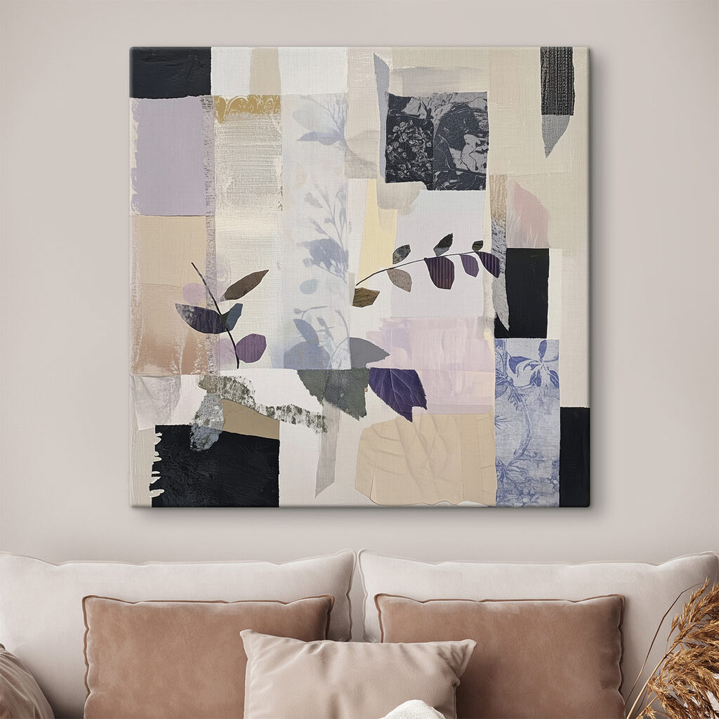 Bladmotieven tussen bleke blokken — interieur 3