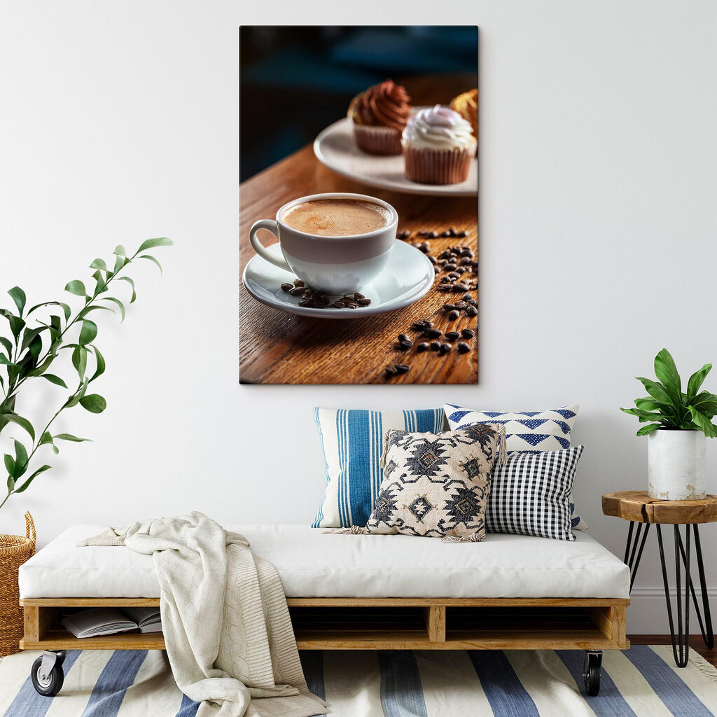 Koffie naast twee cupcakes — interieur 3