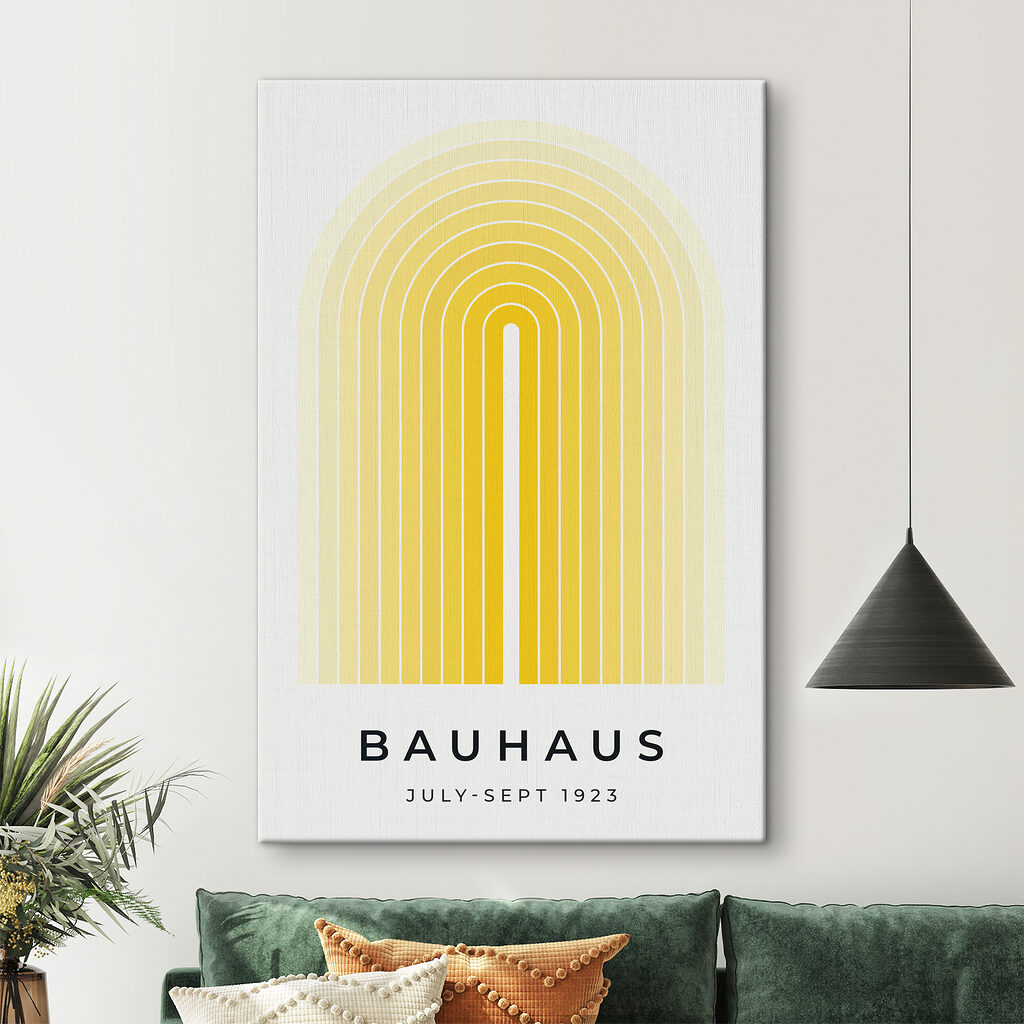 Gele bogen in Bauhausstijl — interieur 1