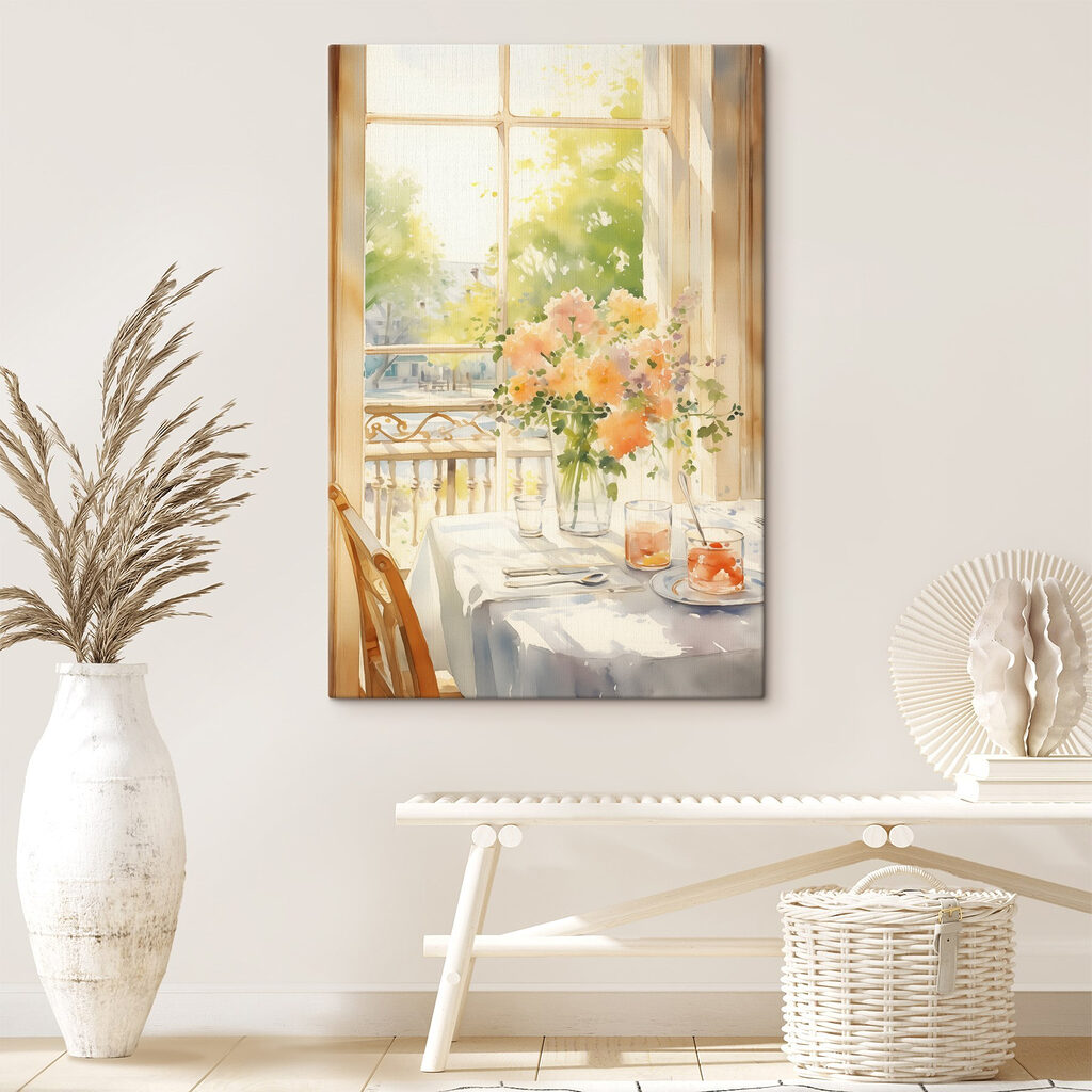 Gedekte tafel in raamlicht — interieur 1
