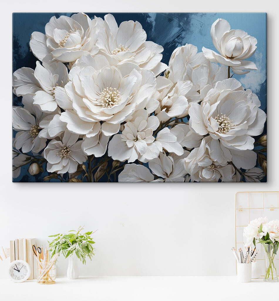 Witte bloementros op nachtblauw — interieur 1