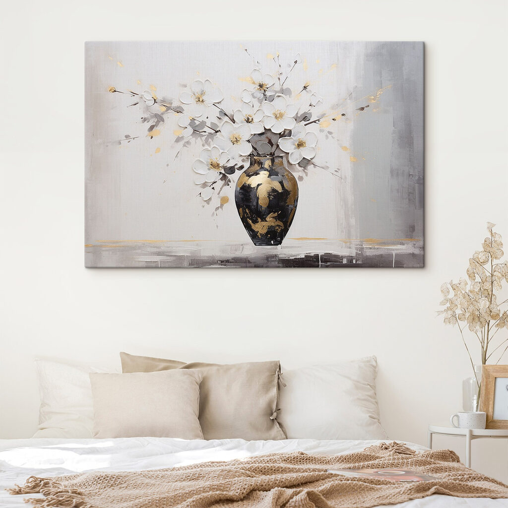 Bloesem in zwartgouden vaas — interieur 2