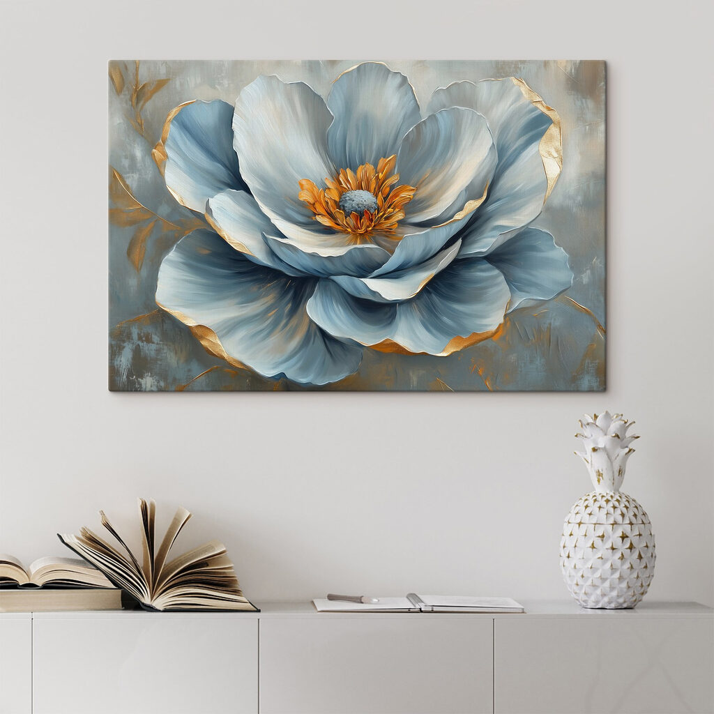 Blauwgrijze kelk ontvouwt zich — interieur 1