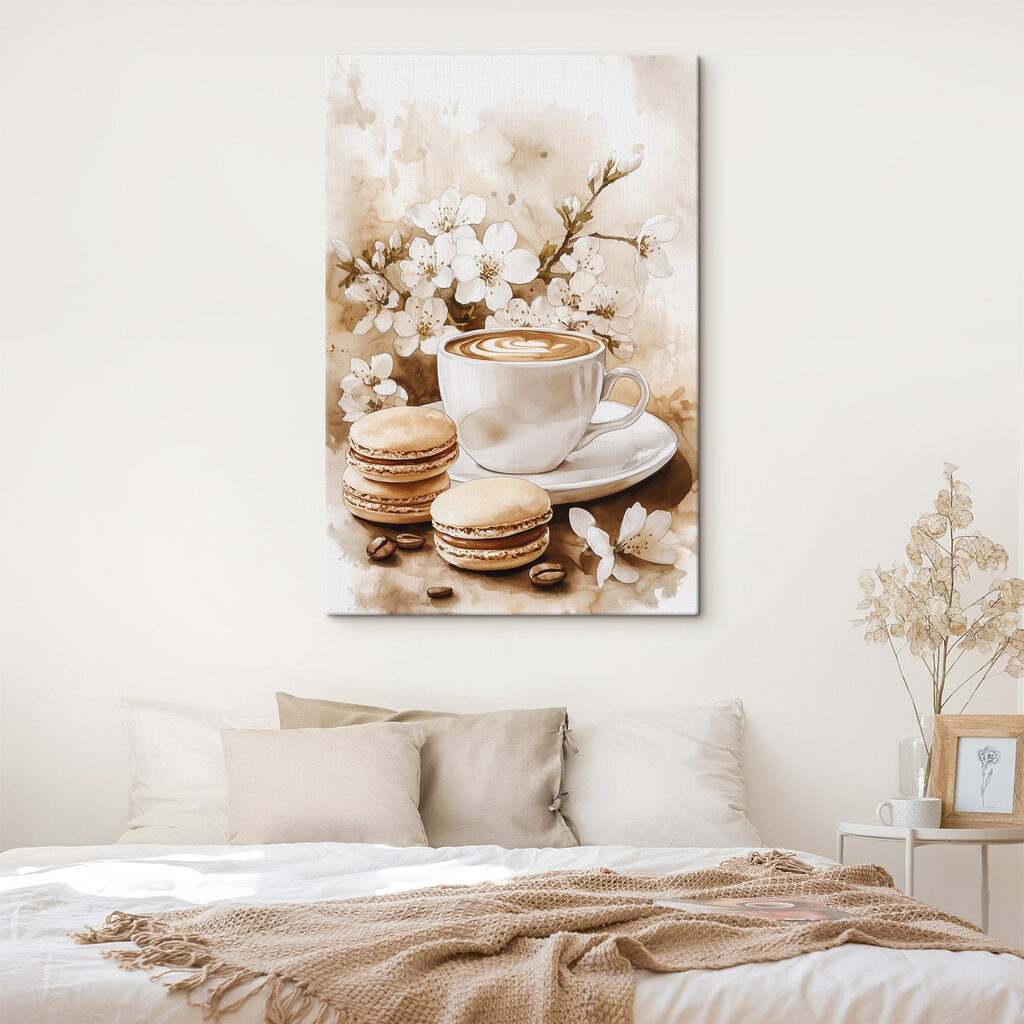 Kopje koffie en bitterkoekjes in een interieur