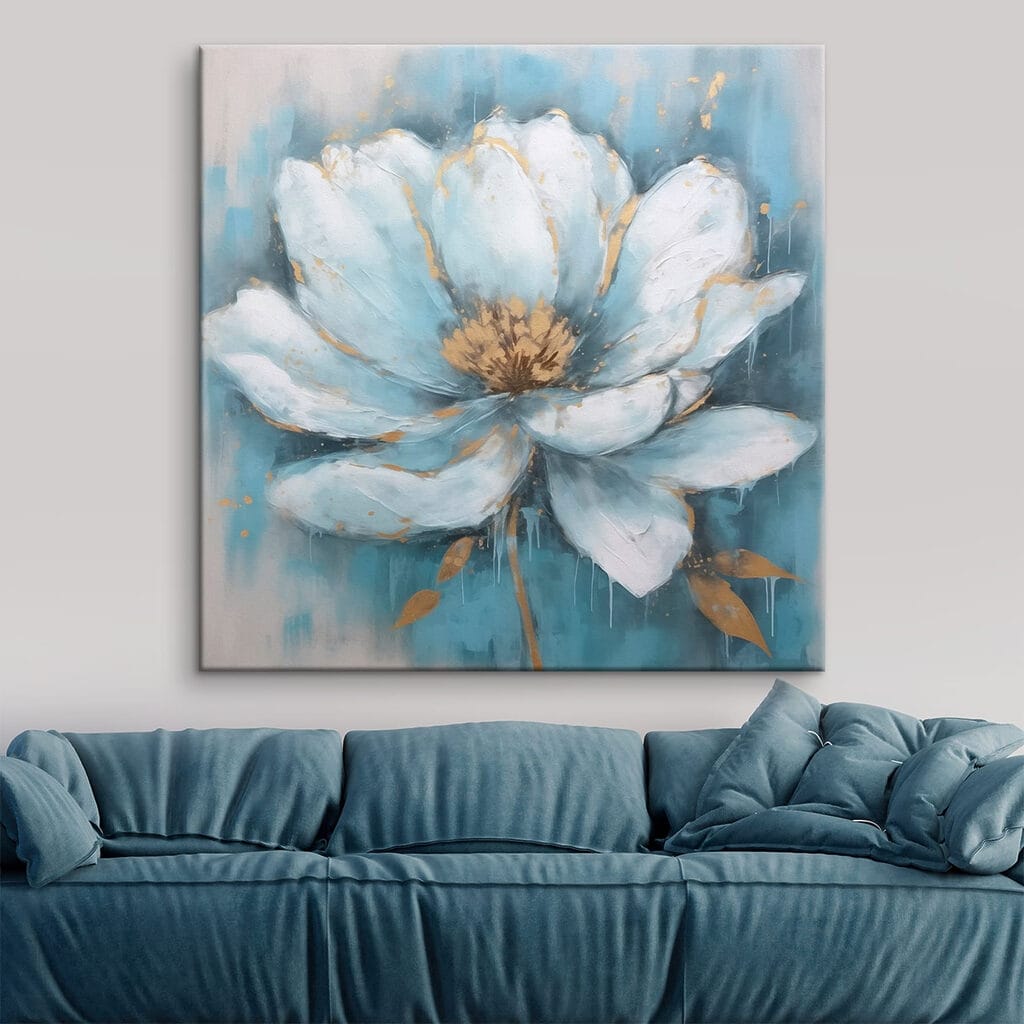 IJsblauwe bloem met goudrandjes — interieur 1