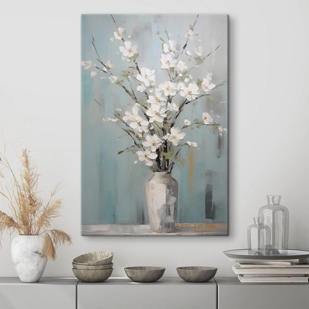 Bloesemtakken in smalle vaas — interieur 1
