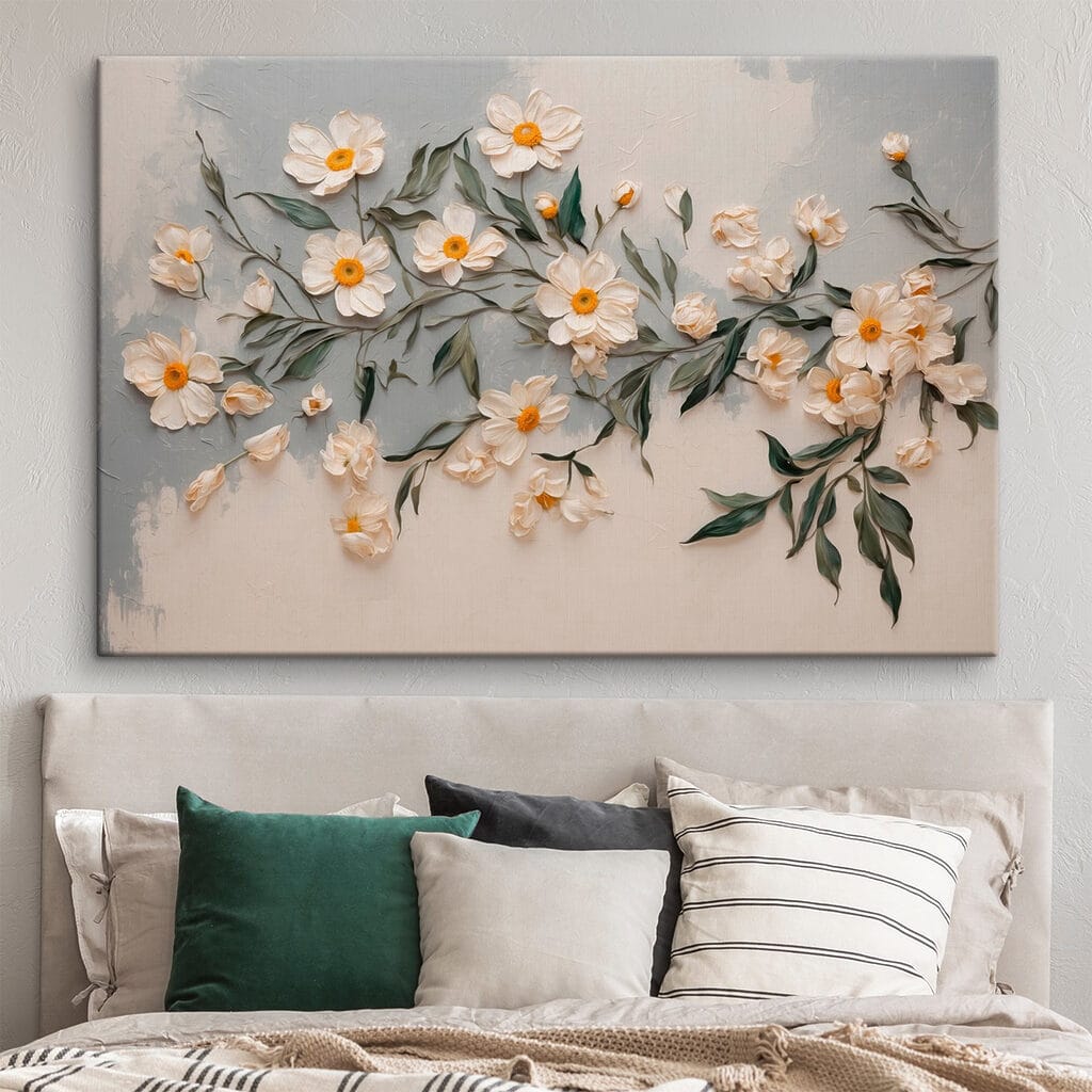 Witte bloesemtakken tegen warmgrijs — interieur 2