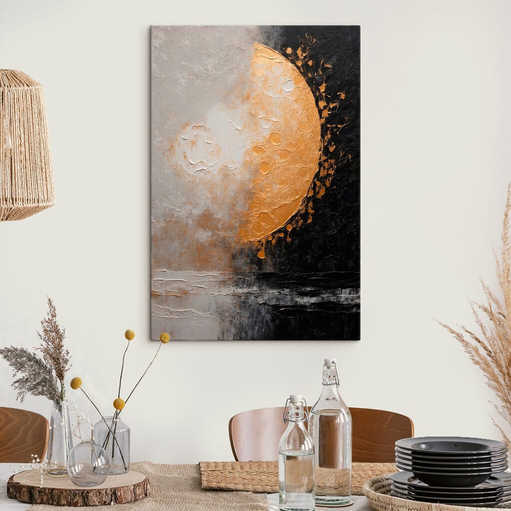 Schilderij van een maan en water — interieur 4