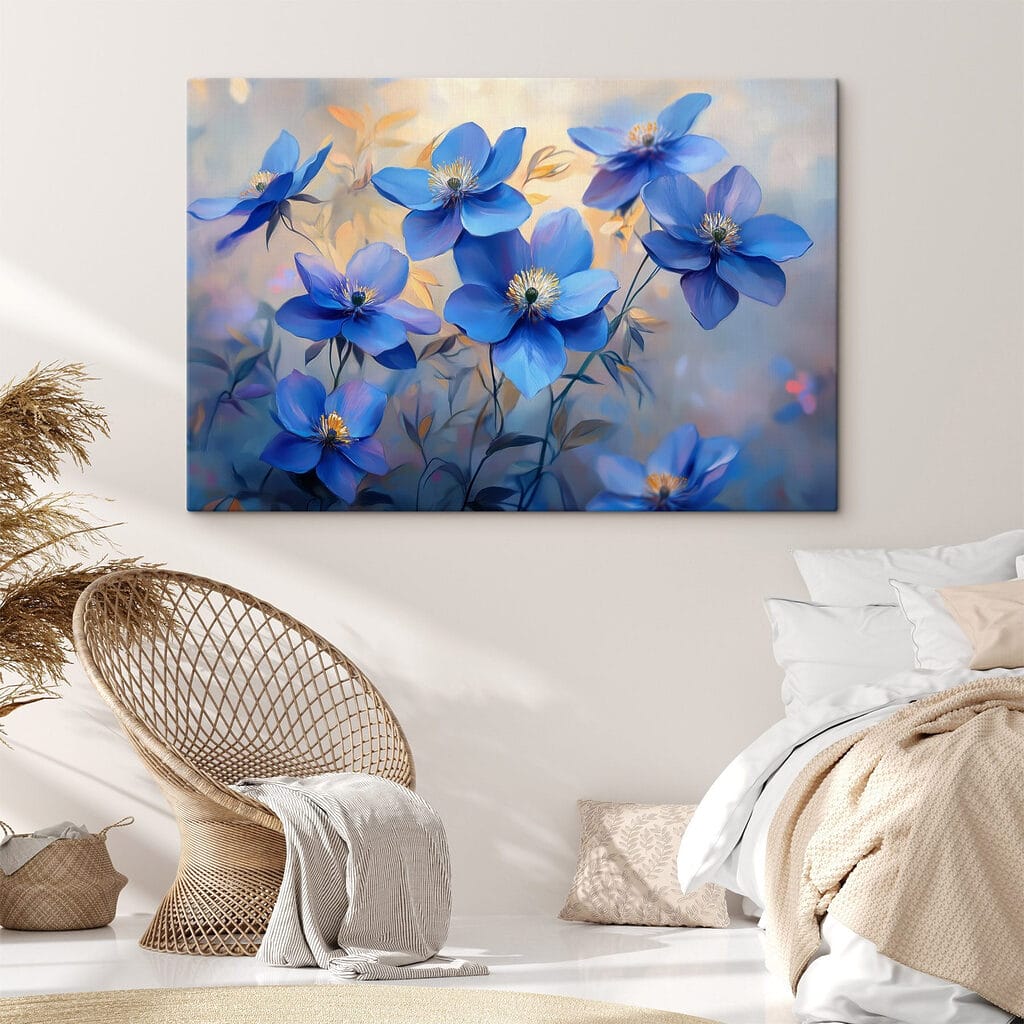 Blauwe bloemen, goudkleurige bladeren — interieur 1