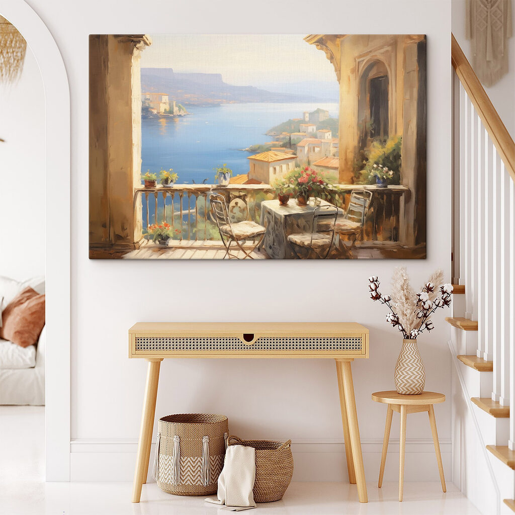 Zonnig balkon boven kustbaai in een interieur