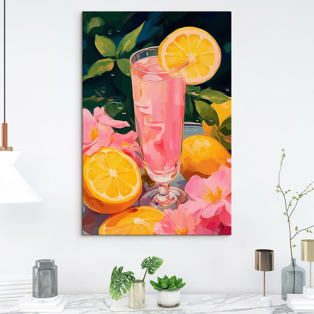Roze citrusdrank tussen bloemen — interieur 1