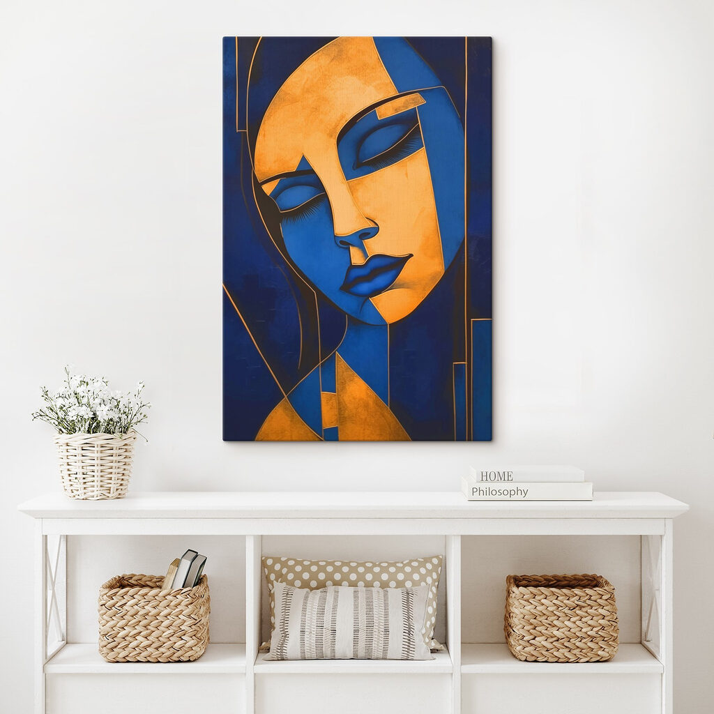 Blauw masker tussen goud — interieur 1