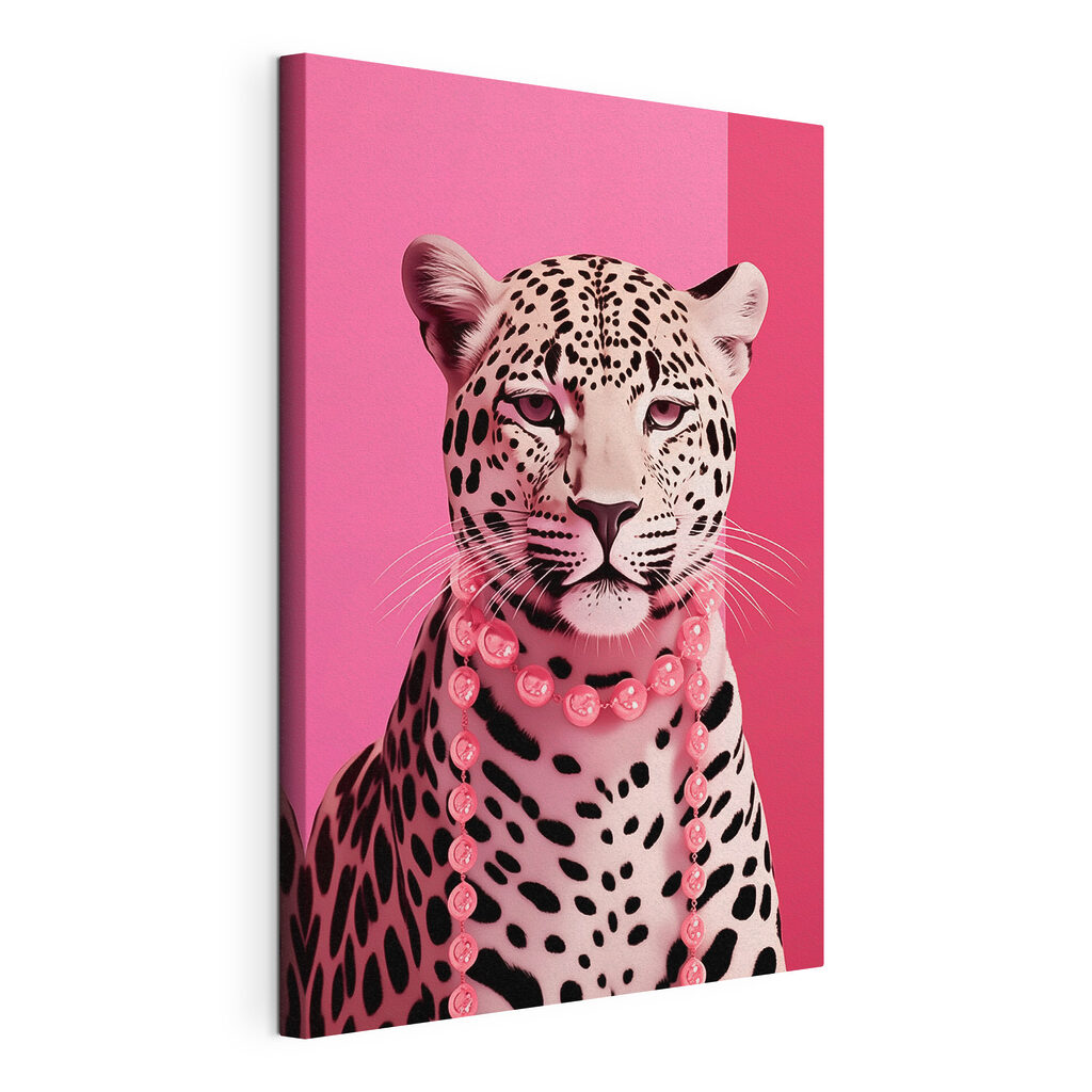 Luipaard met roze parelketting — productweergave
