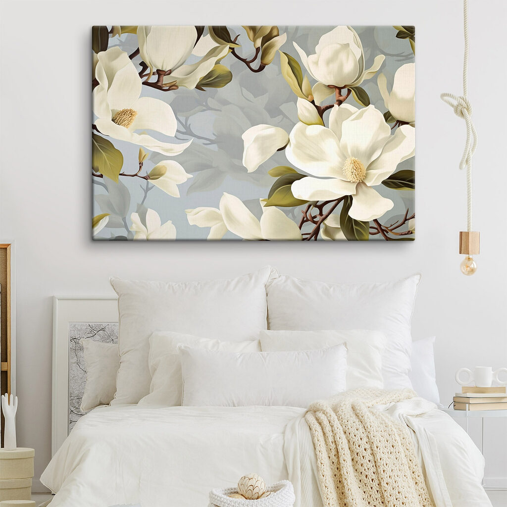 Roomwitte magnolia tussen grijsgroen — interieur 2