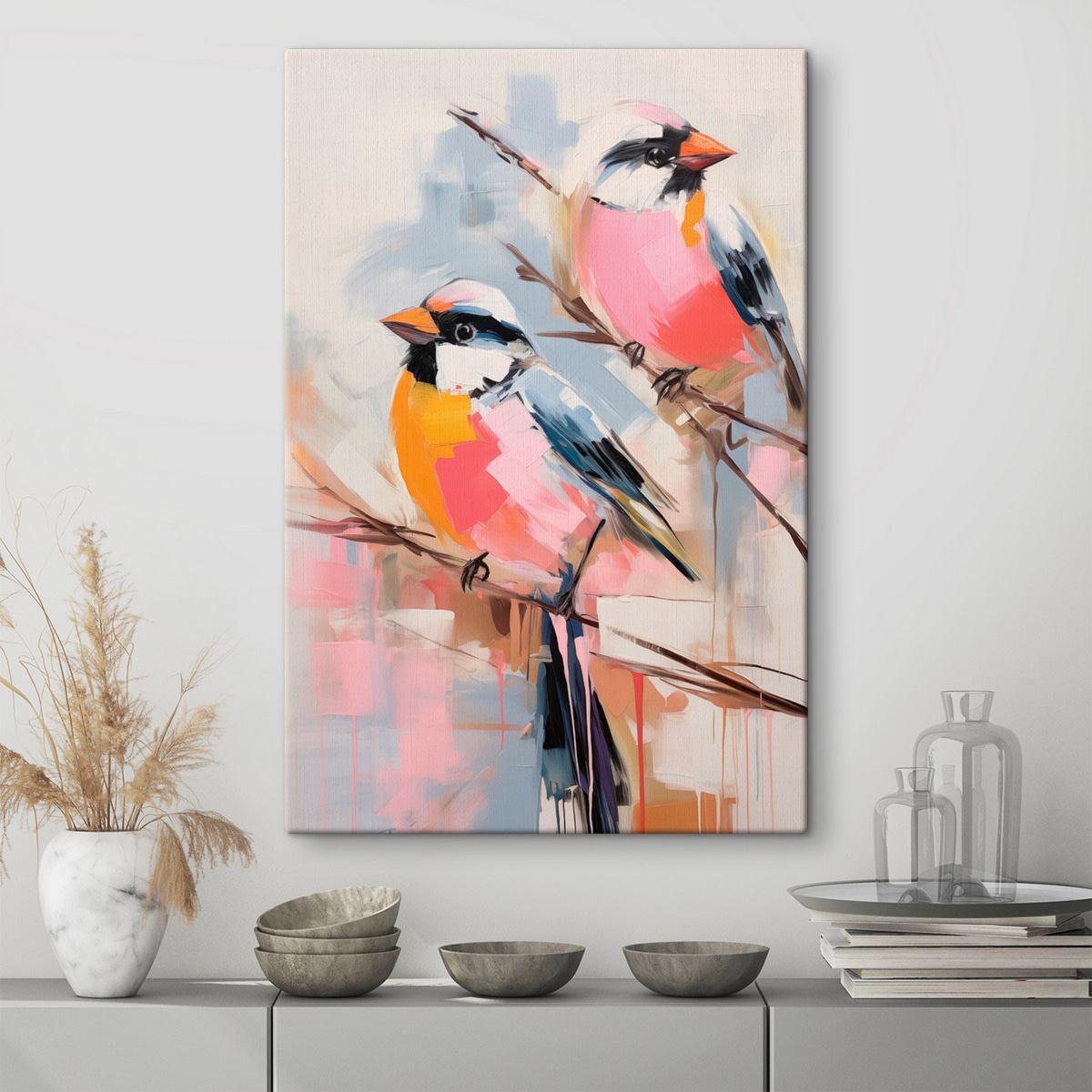 Kleurrijke vogels op een tak tegen een zachte pastelkleurige achtergrond — interieur 2