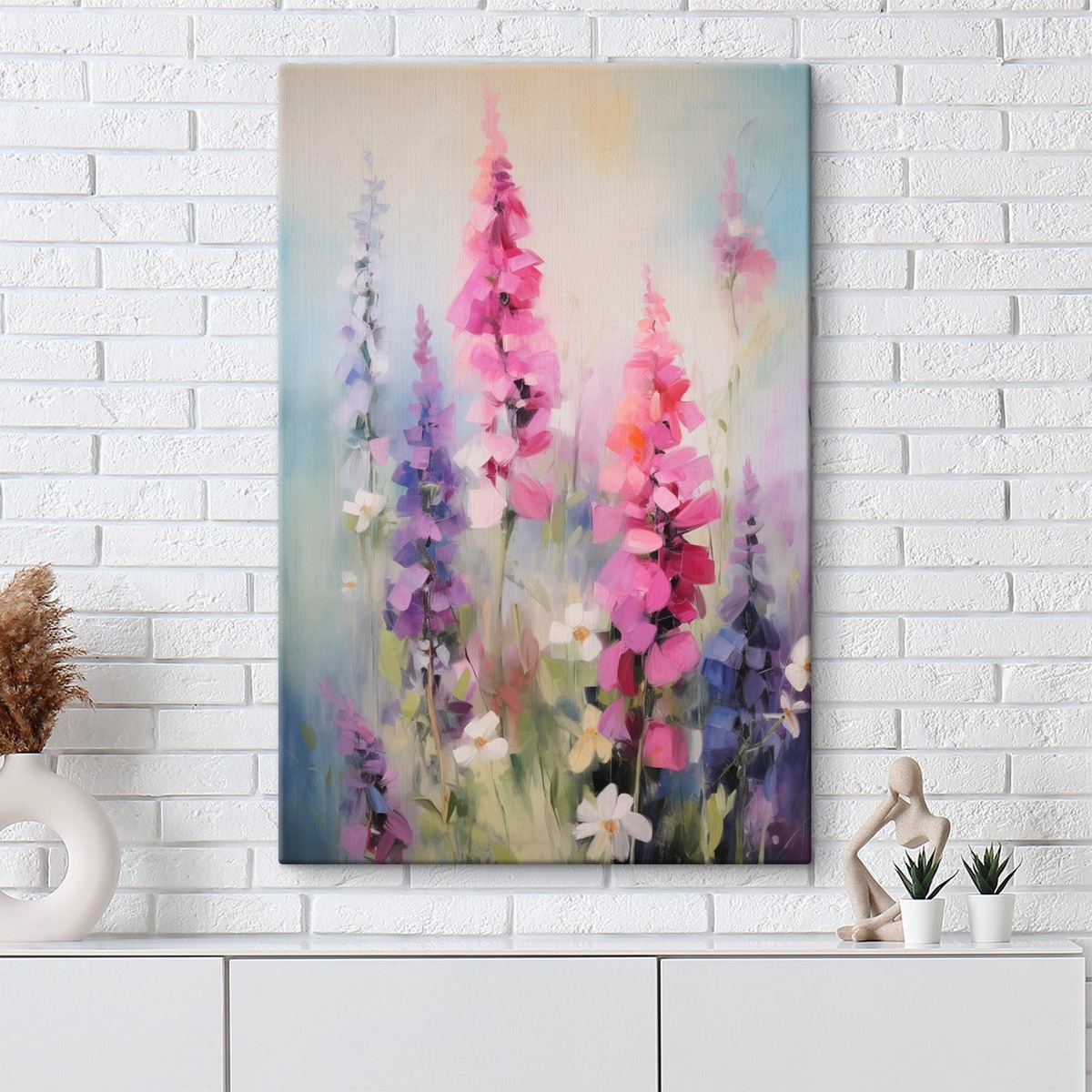 Roze en paarse bloemen met witte madeliefjes in een veld, zachte penseelstreken, pastelkleuren, impressionistische stijl — interieur 2