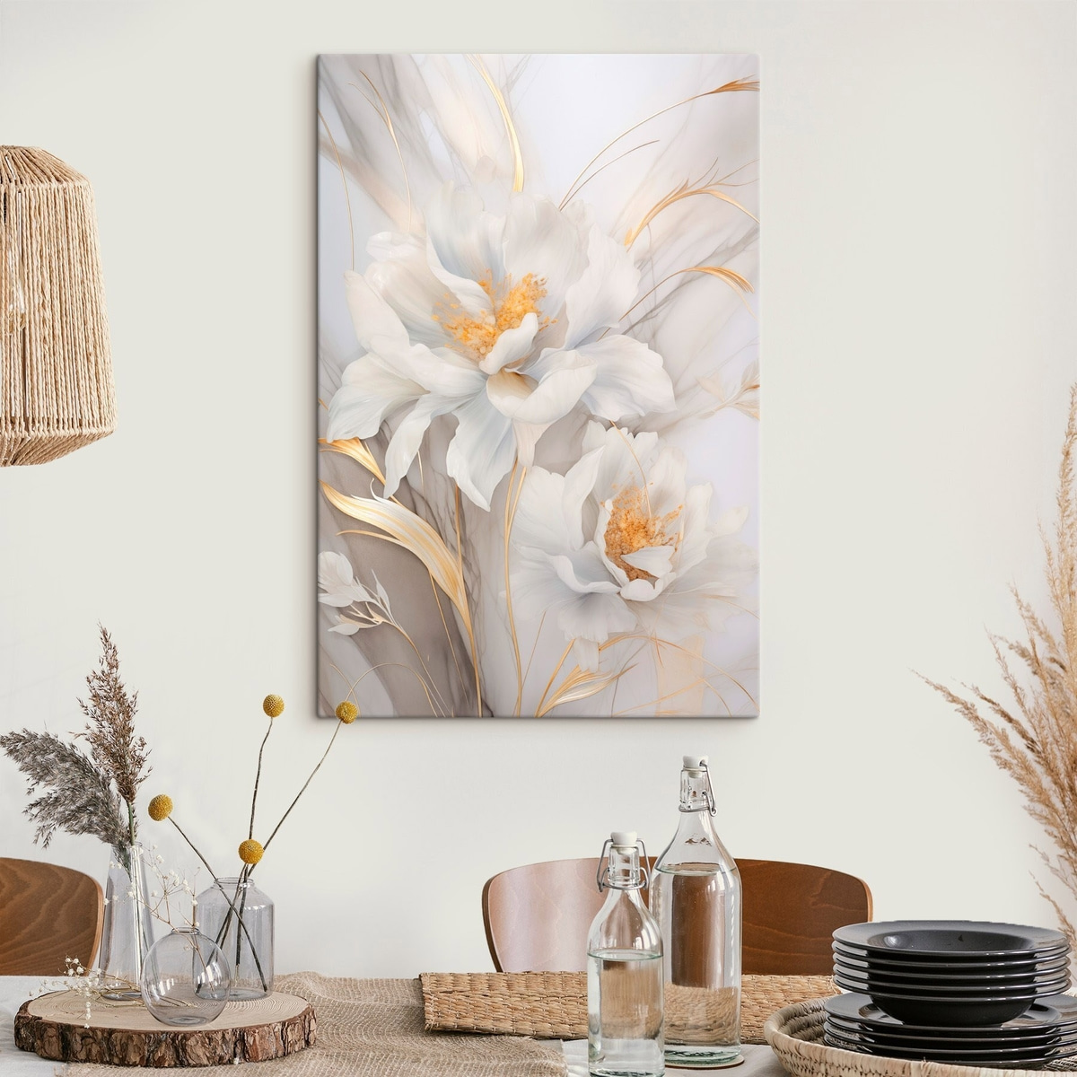 Witte bloemen met gele stampers en stelen, delicate bloemblaadjes, elegante compositie, neutrale achtergrond — interieur 1
