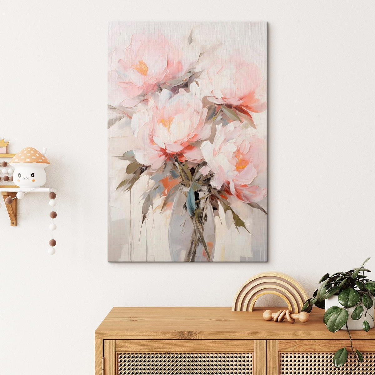 Een boeket roze en witte pioenrozen in een glazen vaas, zachte penseelstreken, pastelkleuren, neutrale achtergrond — interieur 2