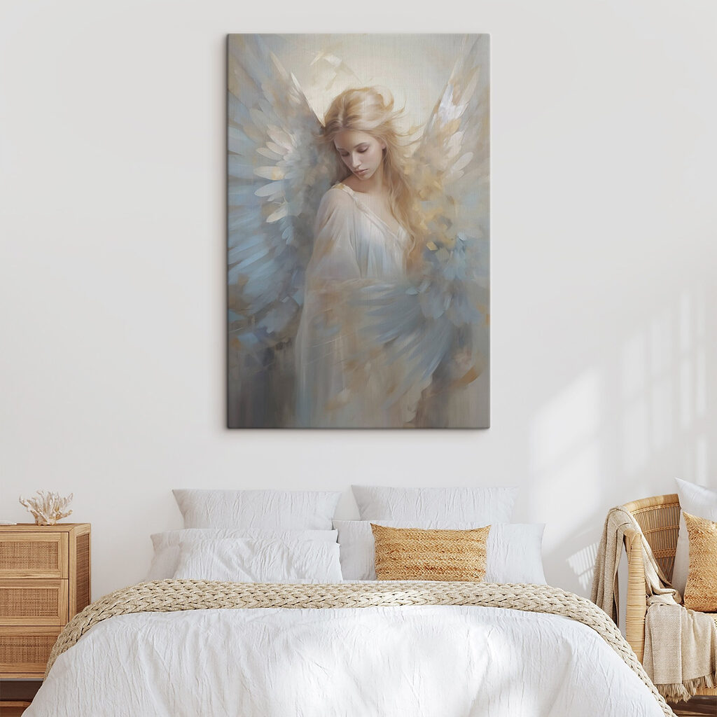 Engel met neergebogen hoofd in een interieur