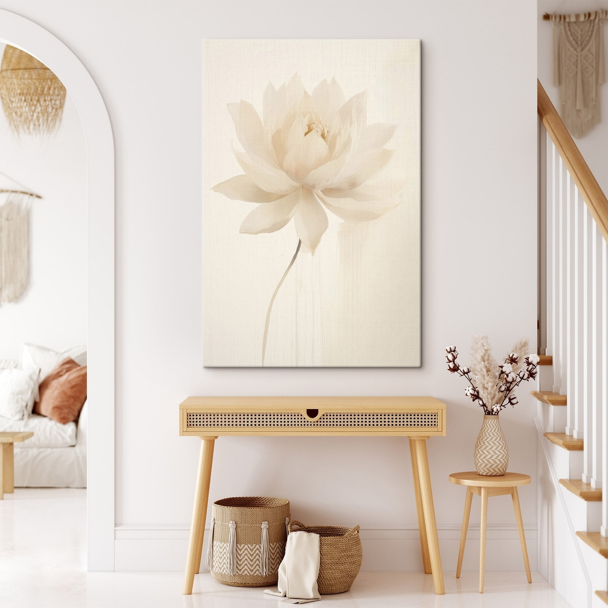 Delicate witte lotus op een lichte achtergrond in minimalistische stijl — interieur 1