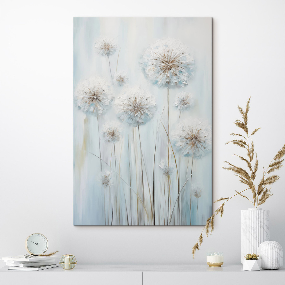Textuurrijke schilderstijl van paardenbloemen tegen een zachte blauw-witte achtergrond — interieur 2