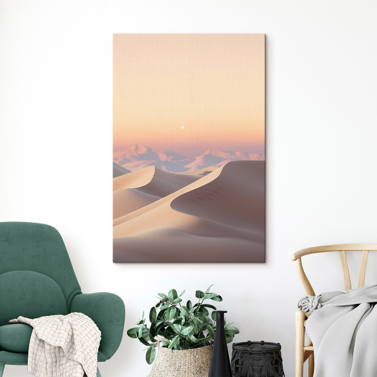 Een woestijnlandschap met glooiende zandduinen onder een zachte pastelkleurige lucht, met in de verte bergen op de achtergrond. — interieur 2